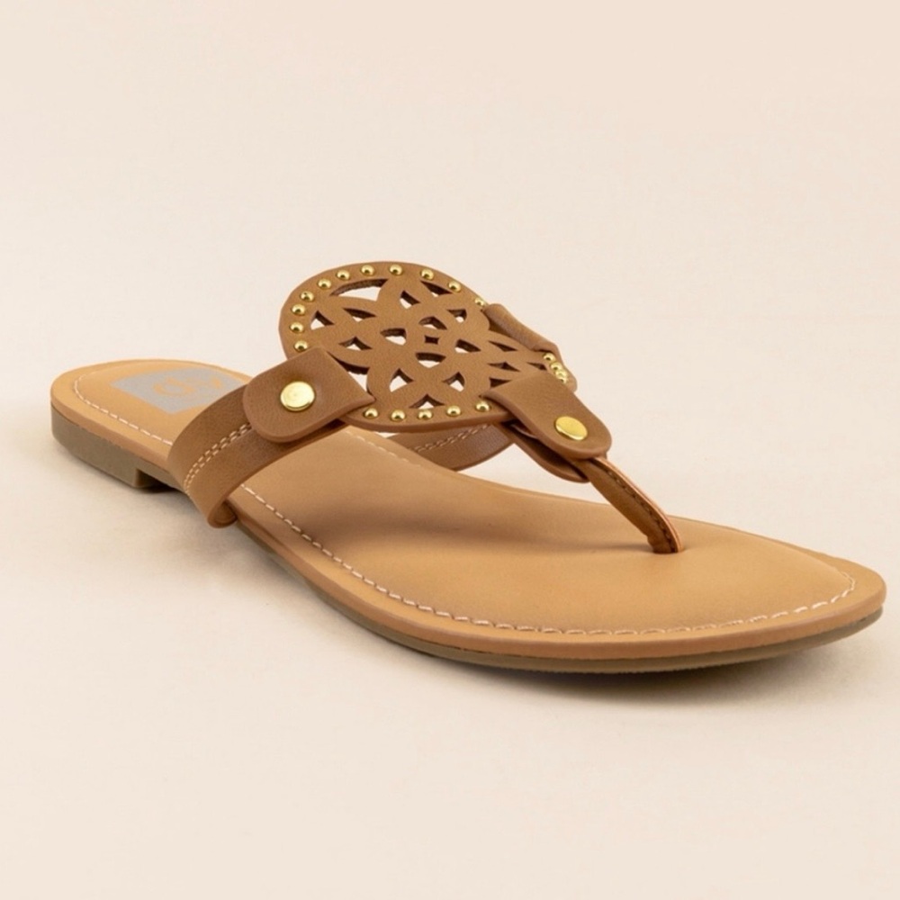Dolce Vita “GRIMM” Cut-Out Thong Flat Sandals